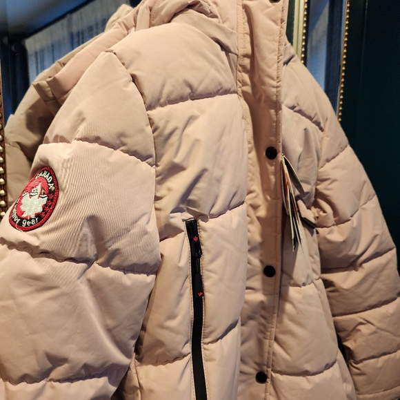 Canada Goose Jackets & Coats Canda Weather Gear Goose Down Womens